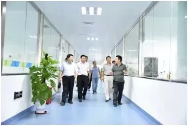 5ba44efe2219f.jpg 18.jpg